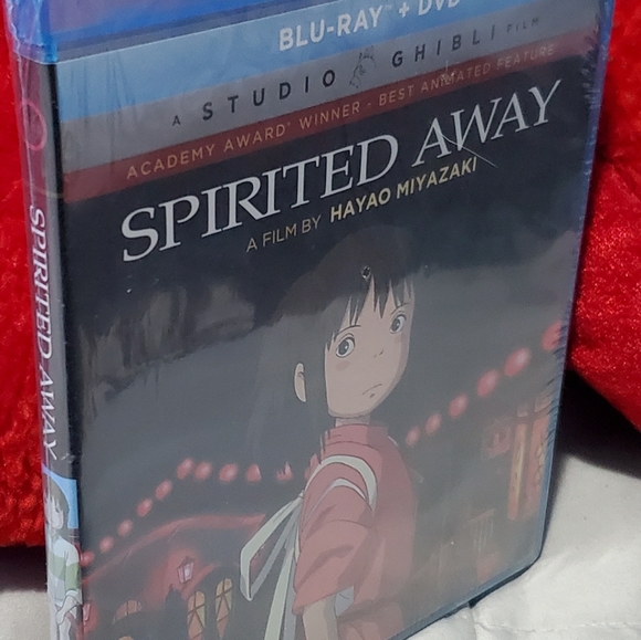 Spirited Away [Blu-ray + DVD] New sealed - Picture 3 of 3